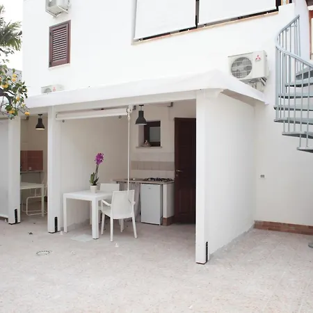 Lion アパート